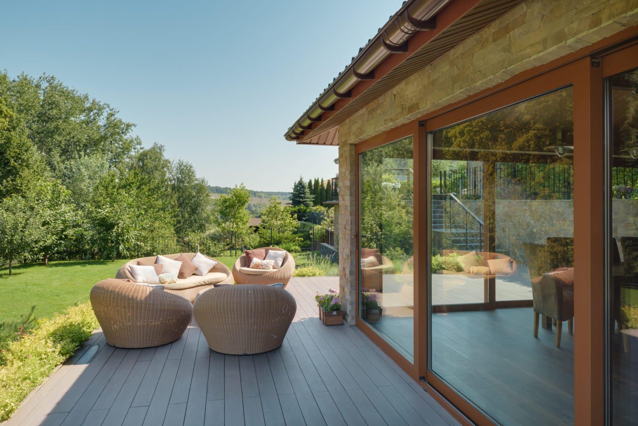 Sliding glass Sliding glass